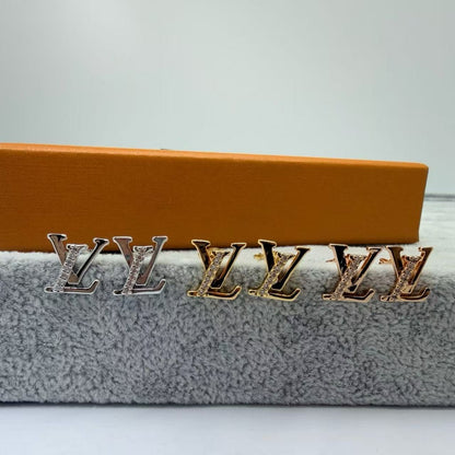 [Rose Tomorrow]LETTER STUDS WITH STONES